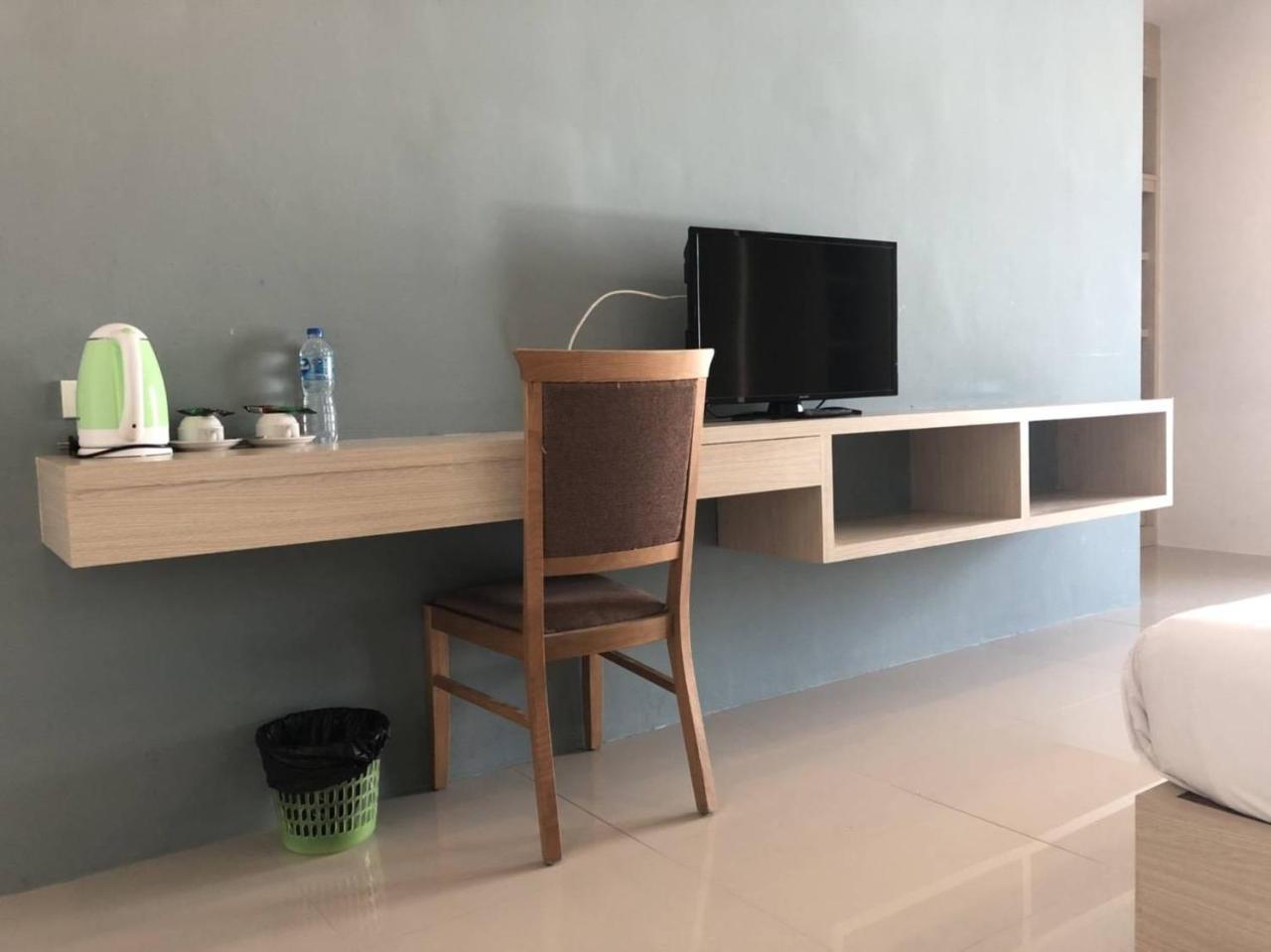 Khao Oat Airport Hotel Nai Yang Bagian luar foto