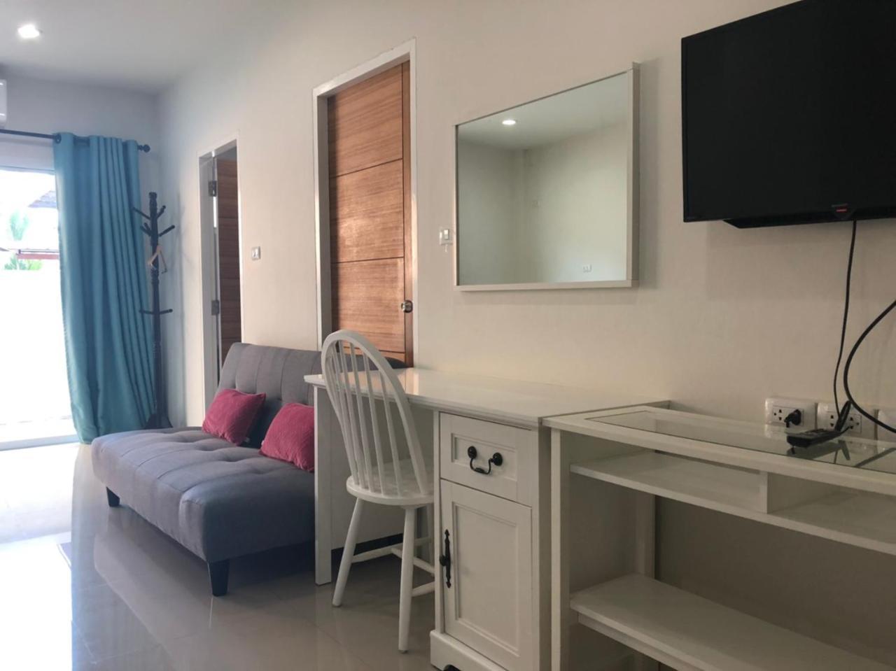 Khao Oat Airport Hotel Nai Yang Bagian luar foto