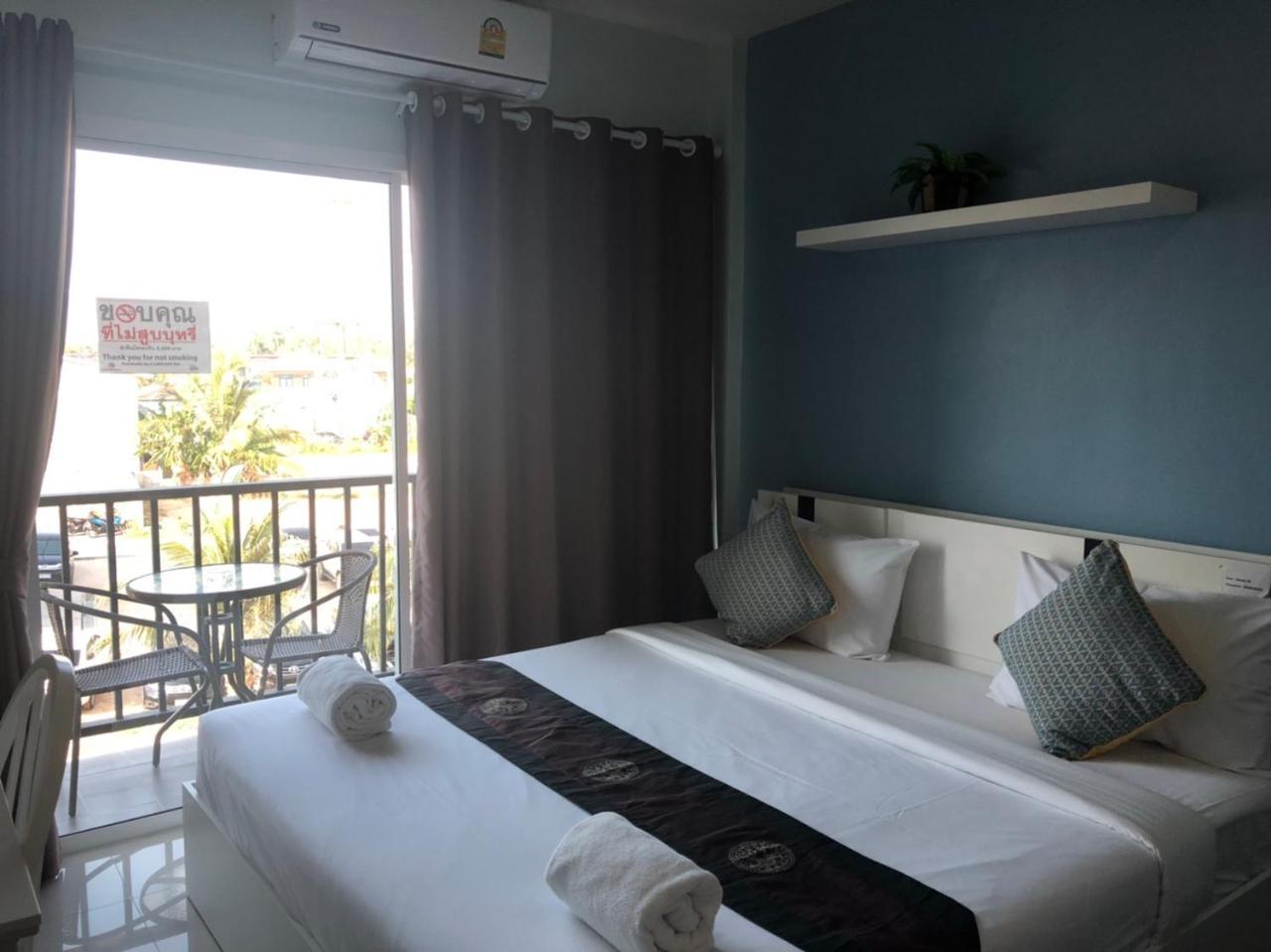 Khao Oat Airport Hotel Nai Yang Bagian luar foto