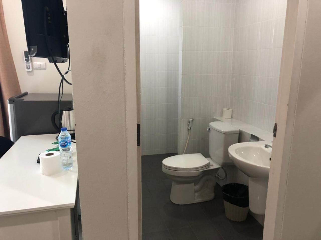 Khao Oat Airport Hotel Nai Yang Bagian luar foto