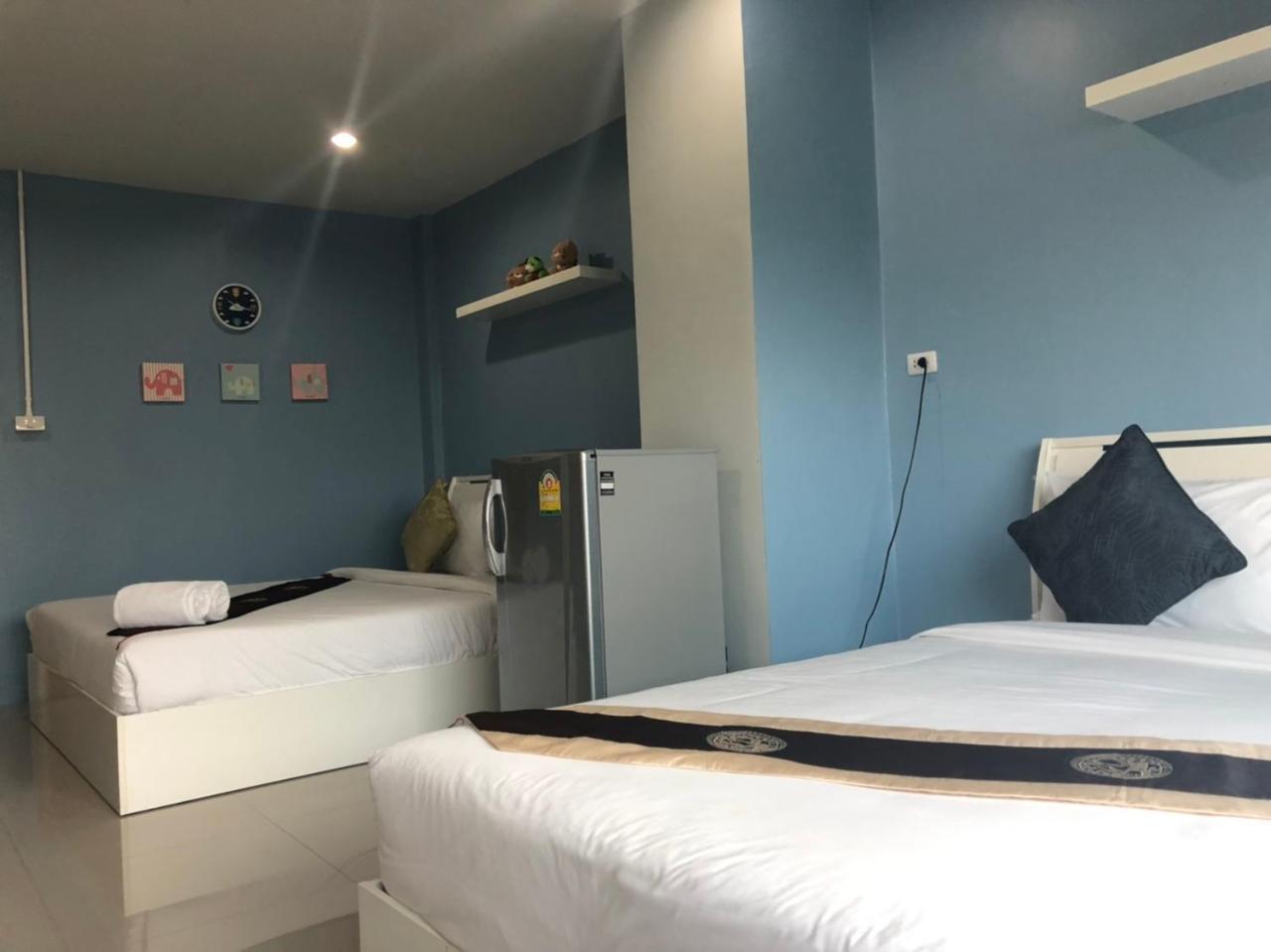 Khao Oat Airport Hotel Nai Yang Bagian luar foto